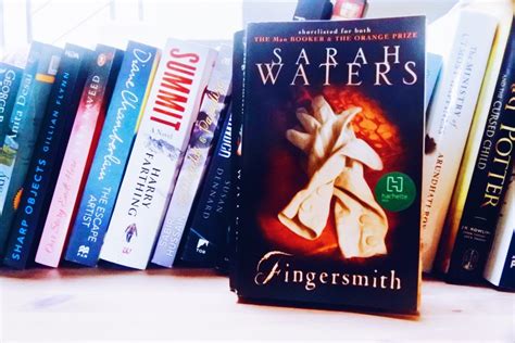  Fingersmith - A Tale Woven With Threads of Deception and Desire